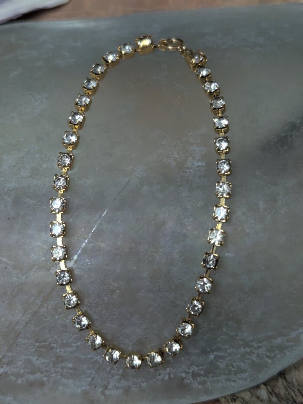Vintage rhinestone gold tone bracelet